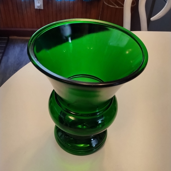 Vintage Napco Forest green Vase #1172 USA Cleveland, Ohio 8" Tall - NICE! - Picture 3 of 7